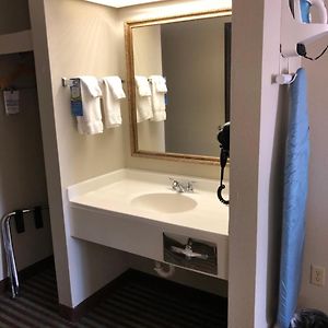 Deluxe King Room Non-Smoking